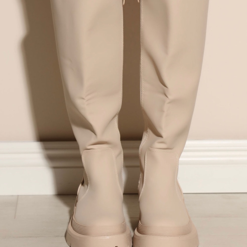 Boots - Picture 2 of 3